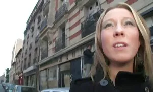 Blondi poninhännällä ilmaiset seksikuvat erityisellä hellyydellä