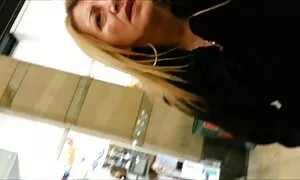He ottivat huoneen sängystä ja ilmaiset porno videot äidin.