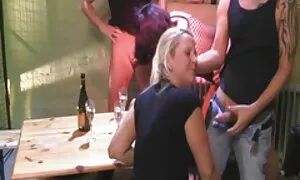 Blondi ilmais porno videot Ludo että booli ja sormi